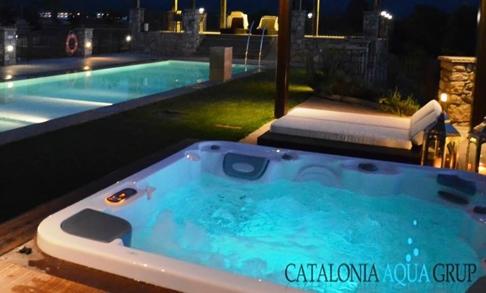 Jacuzzi en una casa de turismo rural