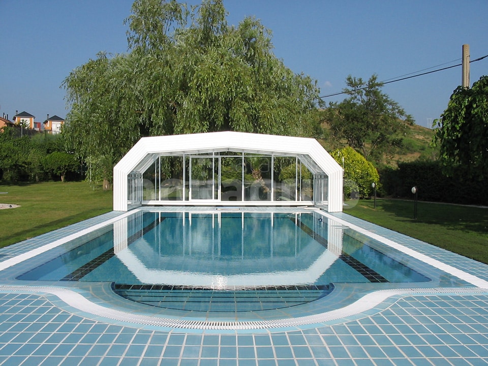 Buy Polygonal telescopic Pool Cover