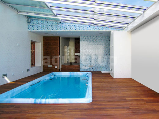 Photographie d'installation de swimspa encastré avec fermetures
