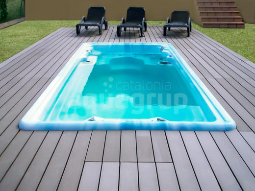 Image d'installation de swimspa à l'extérieur