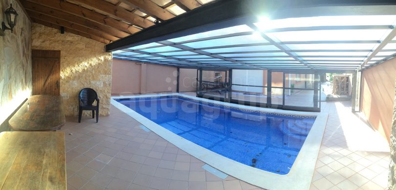 Foto cerramiento fijo de piscina