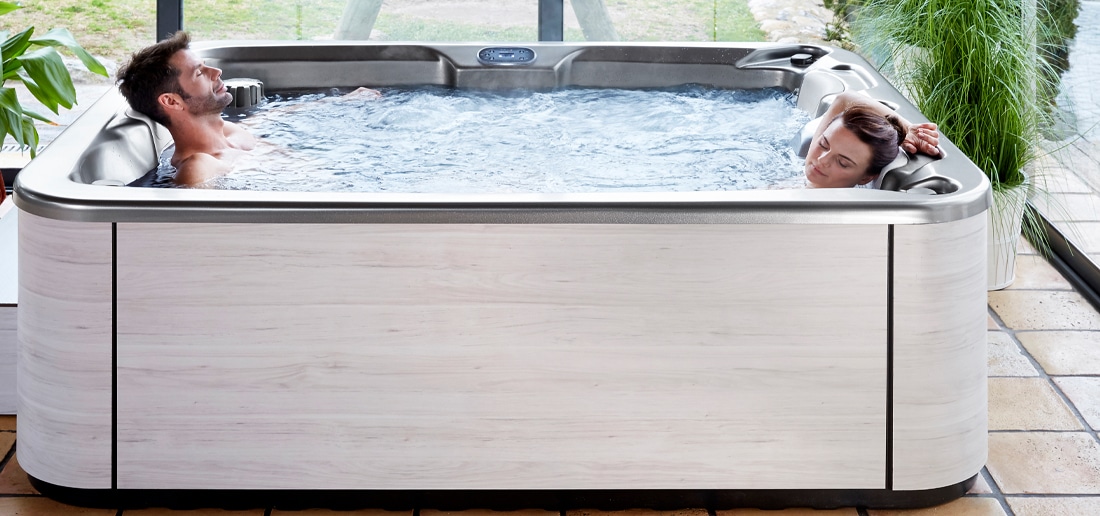 Buy private hot tub Touch