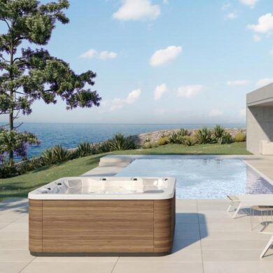 Outdoor Hot Tub - Aquavia Spa® Feel